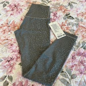 NWT Size 6 Lululemon Align Pant